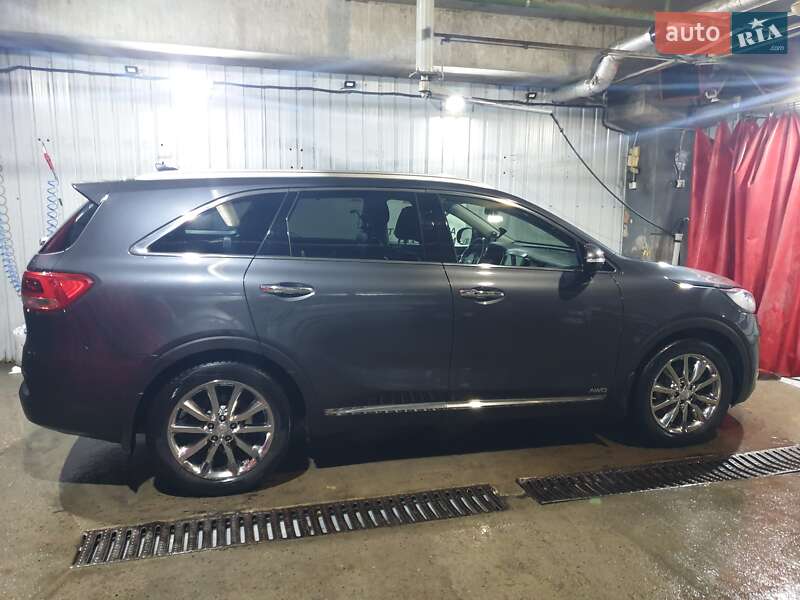 Внедорожник / Кроссовер Kia Sorento 2015 в Киеве