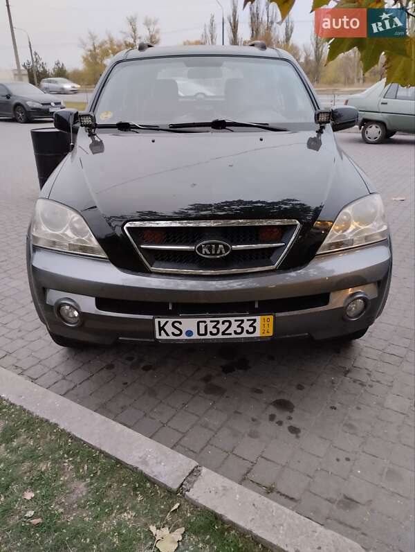 Внедорожник / Кроссовер Kia Sorento 2004 в Запорожье