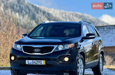 Внедорожник / Кроссовер Kia Sorento 2010 в Межгорье