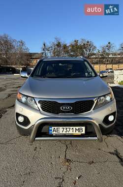 Внедорожник / Кроссовер Kia Sorento 2012 в Новомосковске