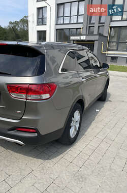 Внедорожник / Кроссовер Kia Sorento 2016 в 