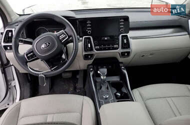 Внедорожник / Кроссовер Kia Sorento 2021 в 