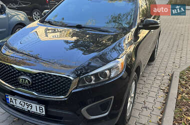 Позашляховик / Кросовер Kia Sorento 2015 в Чернівцях