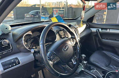 Внедорожник / Кроссовер Kia Sorento 2013 в 