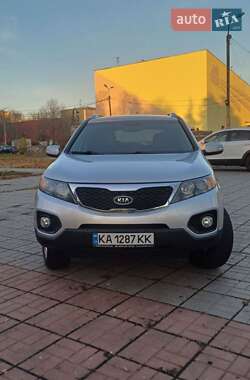 Позашляховик / Кросовер Kia Sorento 2010 в Києві