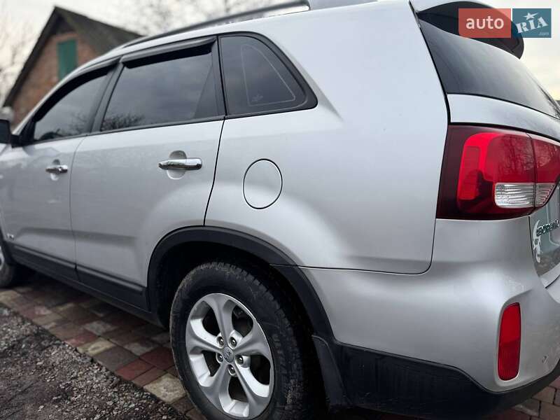 Внедорожник / Кроссовер Kia Sorento 2013 в Ромнах