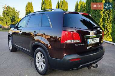 Позашляховик / Кросовер Kia Sorento 2010 в Дубні