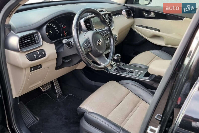 Внедорожник / Кроссовер Kia Sorento 2017 в Тернополе