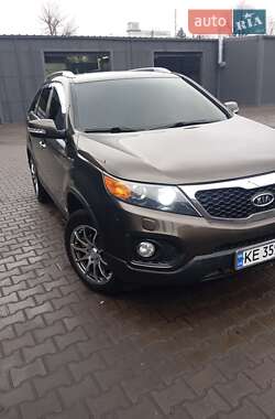 Внедорожник / Кроссовер Kia Sorento 2011 в Каменском