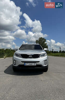 Позашляховик / Кросовер Kia Sorento 2012 в Івано-Франківську