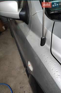Внедорожник / Кроссовер Kia Sorento 2003 в 