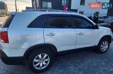 Внедорожник / Кроссовер Kia Sorento 2011 в 