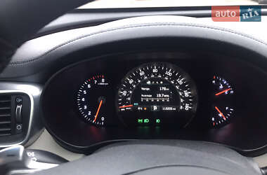 Внедорожник / Кроссовер Kia Sorento 2016 в 