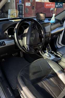 Внедорожник / Кроссовер Kia Sorento 2012 в 