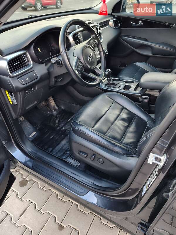 Позашляховик / Кросовер Kia Sorento 2017 в Тернополі фото 11 Позашляховик / Кросовер Kia Sorento 2017 в Тернополі