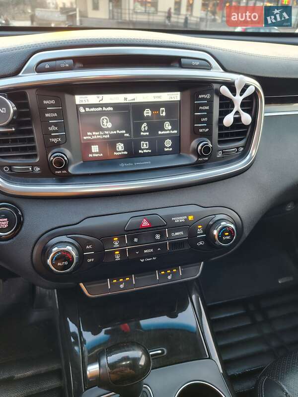 Позашляховик / Кросовер Kia Sorento 2017 в Тернополі фото 18 Позашляховик / Кросовер Kia Sorento 2017 в Тернополі