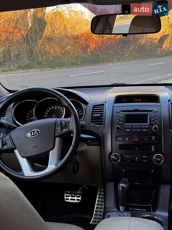 Внедорожник / Кроссовер Kia Sorento 2010 в Грушево