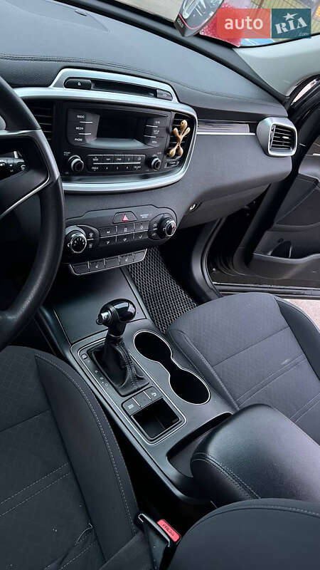 Позашляховик / Кросовер Kia Sorento 2016 в Луцьку