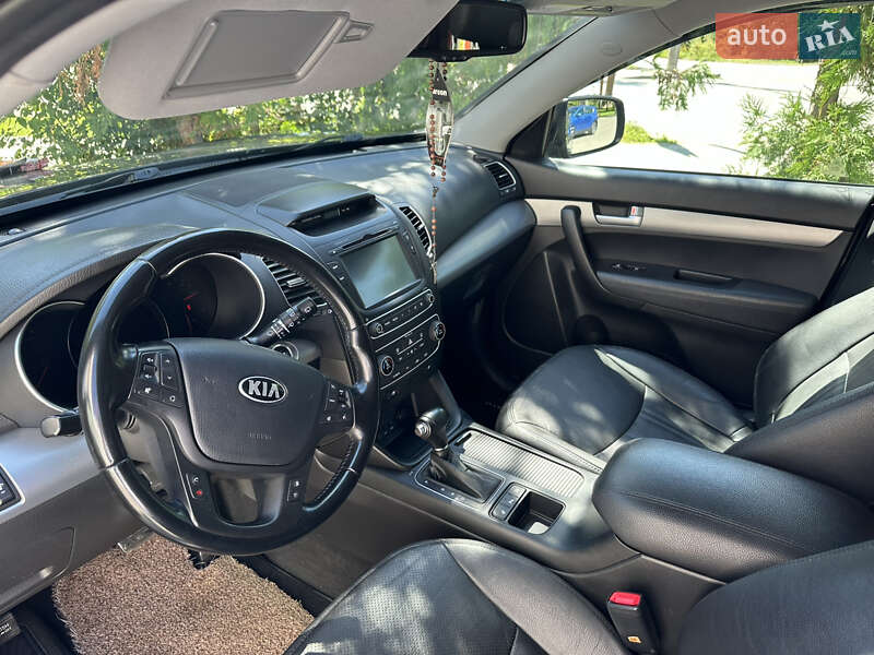 Внедорожник / Кроссовер Kia Sorento 2014 в Тернополе