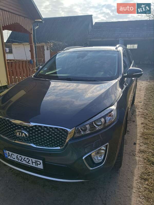 Позашляховик / Кросовер Kia Sorento 2016 в Володимирі