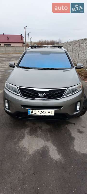 Внедорожник / Кроссовер Kia Sorento 2014 в 