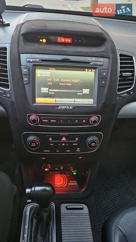Внедорожник / Кроссовер Kia Sorento 2012 в Днепре