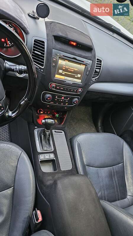 Внедорожник / Кроссовер Kia Sorento 2012 в Днепре