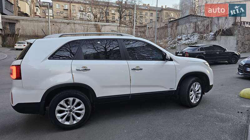 Внедорожник / Кроссовер Kia Sorento 2012 в Днепре