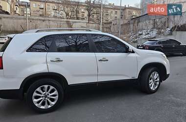 Внедорожник / Кроссовер Kia Sorento 2012 в 