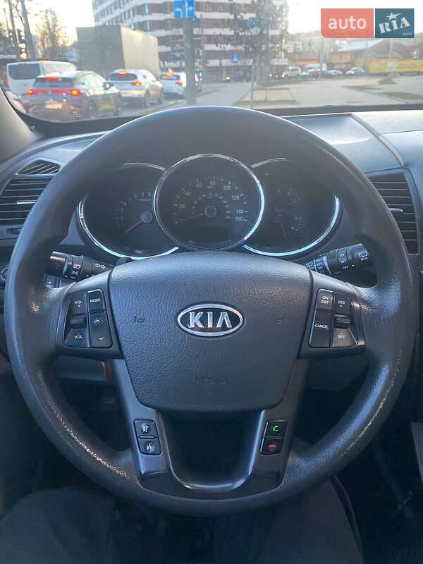 Внедорожник / Кроссовер Kia Sorento 2012 в Ивано-Франковске