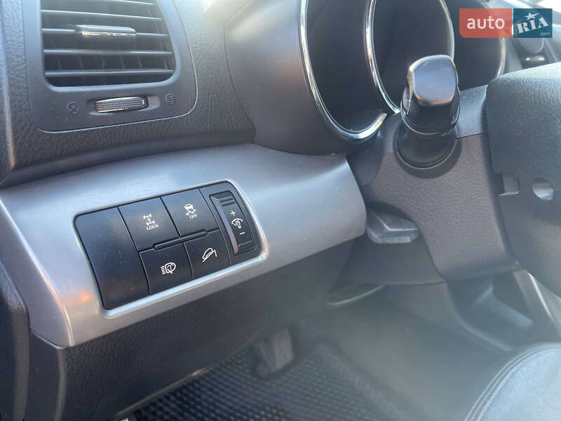 Внедорожник / Кроссовер Kia Sorento 2010 в Борисполе