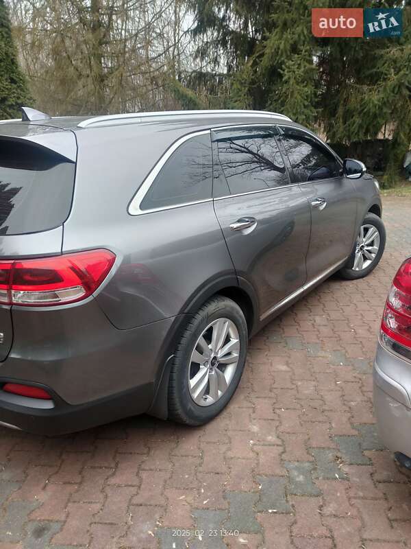 Внедорожник / Кроссовер Kia Sorento 2016 в Николаеве
