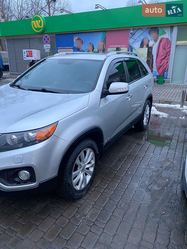 Внедорожник / Кроссовер Kia Sorento 2012 в Киеве