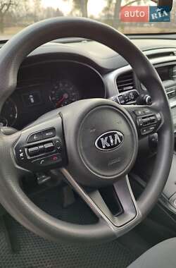 Позашляховик / Кросовер Kia Sorento 2016 в Ємільчиному