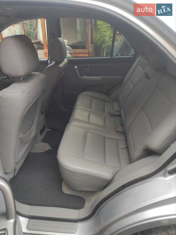 Внедорожник / Кроссовер Kia Sorento 2006 в Умани