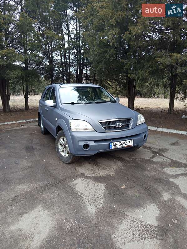 Позашляховик / Кросовер Kia Sorento 2004 в Павлограді