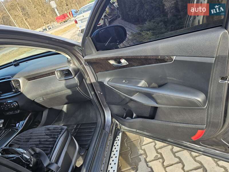 Внедорожник / Кроссовер Kia Sorento 2015 в Тернополе