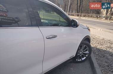 Позашляховик / Кросовер Kia Sorento 2016 в Сколе