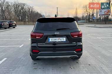 Позашляховик / Кросовер Kia Sorento 2019 в 