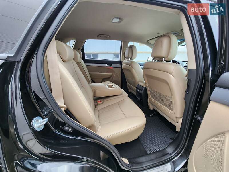 Позашляховик / Кросовер Kia Sorento 2015 в Івано-Франківську