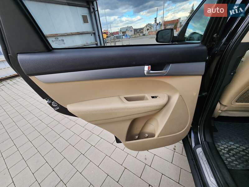 Позашляховик / Кросовер Kia Sorento 2015 в Івано-Франківську