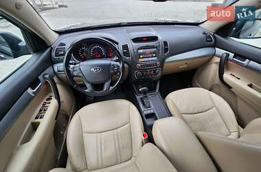 Внедорожник / Кроссовер Kia Sorento 2015 в 