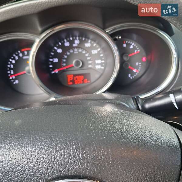 Внедорожник / Кроссовер Kia Sorento 2012 в Полтаве
