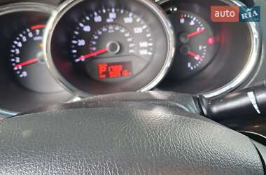 Внедорожник / Кроссовер Kia Sorento 2012 в 