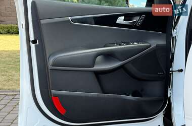 Внедорожник / Кроссовер Kia Sorento 2015 в 