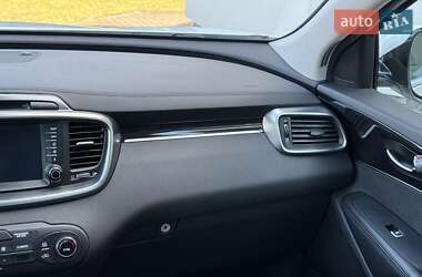 Внедорожник / Кроссовер Kia Sorento 2015 в 