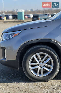 Внедорожник / Кроссовер Kia Sorento 2013 в 