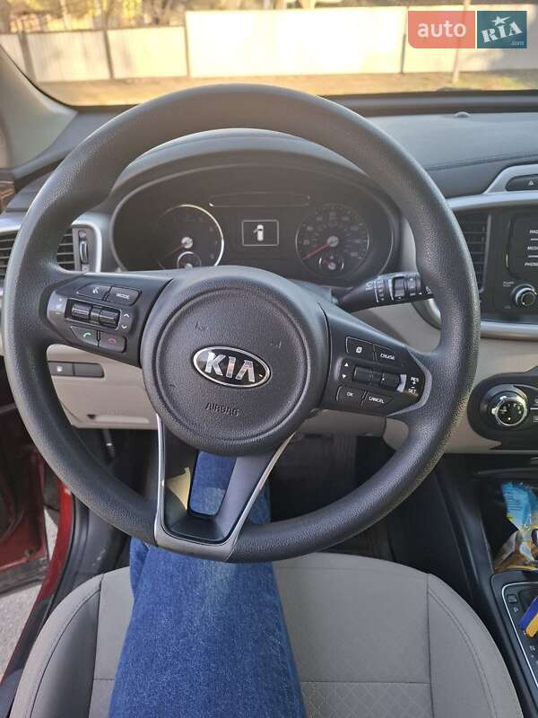 Внедорожник / Кроссовер Kia Sorento 2015 в Кицмани