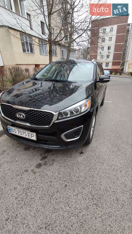 Внедорожник / Кроссовер Kia Sorento 2015 в Тернополе фото 7 Внедорожник / Кроссовер Kia Sorento 2015 в Тернополе