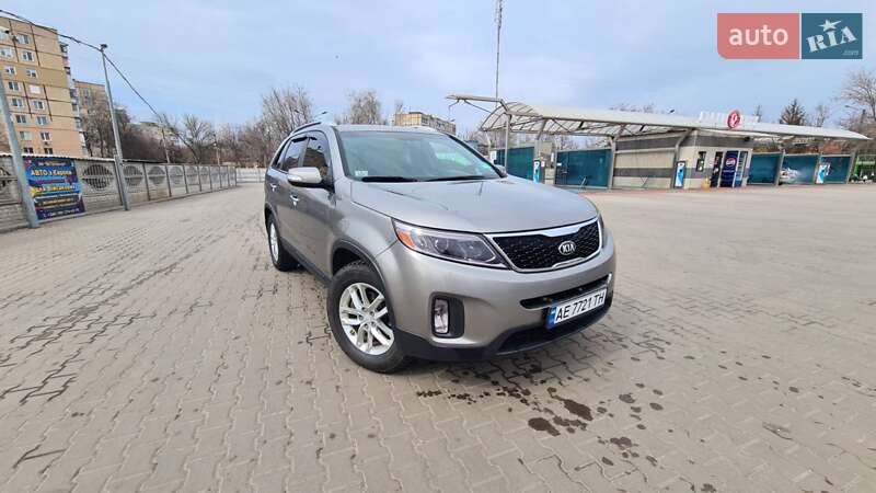 Позашляховик / Кросовер Kia Sorento 2014 в Кривому Розі